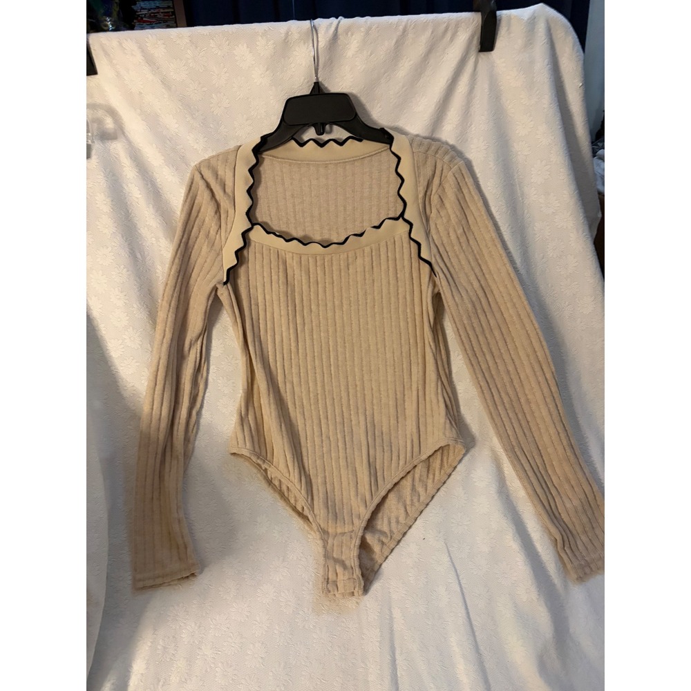 Balletcore French Elegant Beige Ribbed Bodysuit Scallop Trim Ric Rac Size L